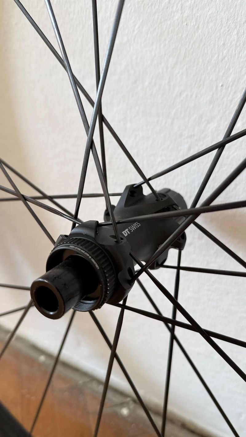 DT Swiss G1800 Spline – zapletená kola + Vittoria Terreno Dry 47 pláště, NOVÉ