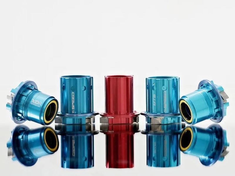 Prodám silniční náboje YUNIPER ULTRALIGHT