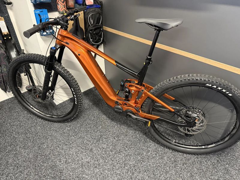 GIANT Trance X E+1 750Wh vel. XL NOVÉ PC. 162TIS. FOX 