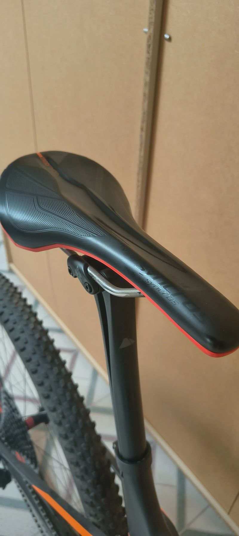 Canyon Lux CF SLX 9.0 Race Team