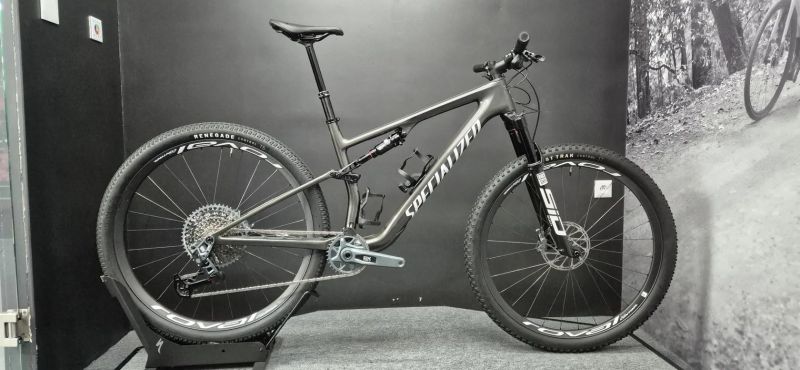 Specialized Epic 8 Expert