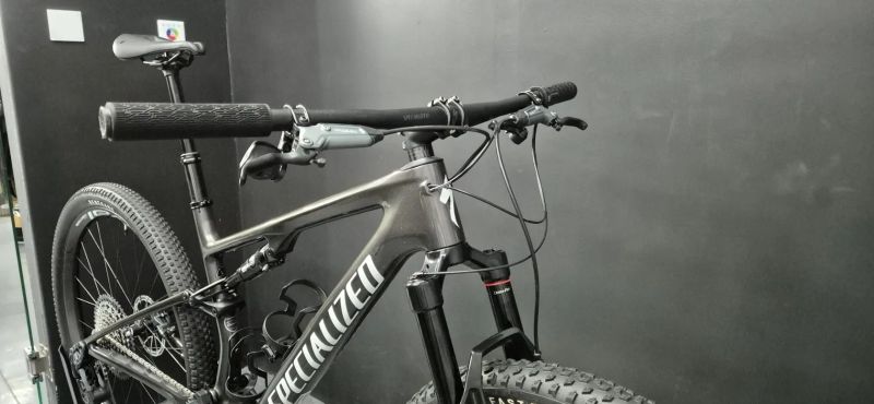 Specialized Epic 8 Expert