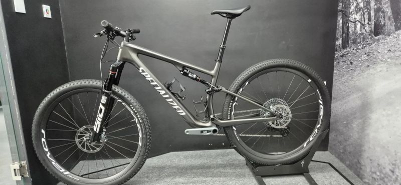 Specialized Epic 8 Expert