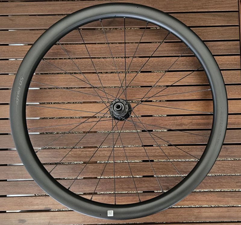 SYNCROS Capital 1.0 40 2026 Carbon Disc XDR - kvalitní karbonová kola - NEJETÁ