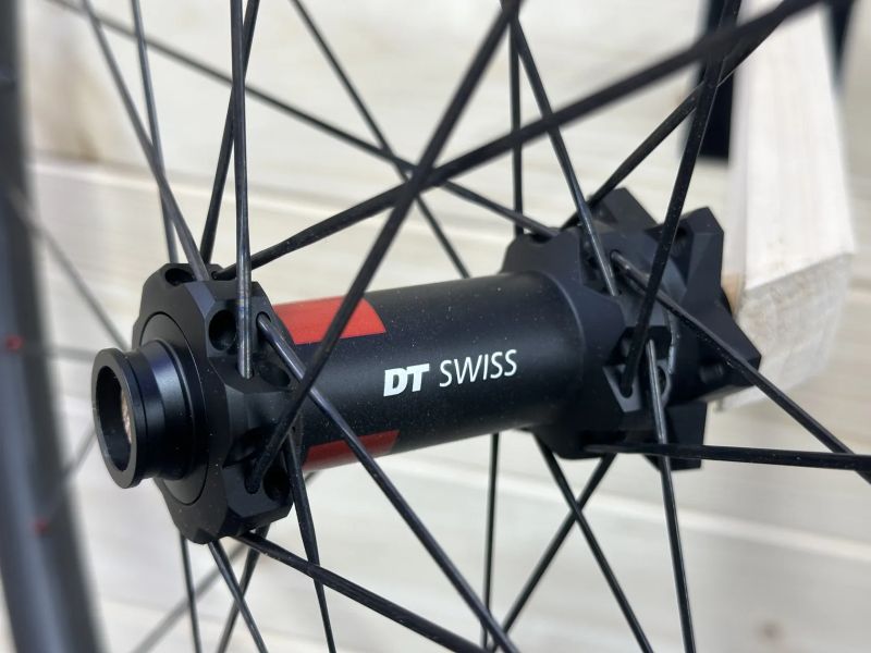 EIE karbonová MTB kola | DT Swiss 240 EXP boost | A29C27D20 | DT Aerolite | Sram XD | 1181 gramů