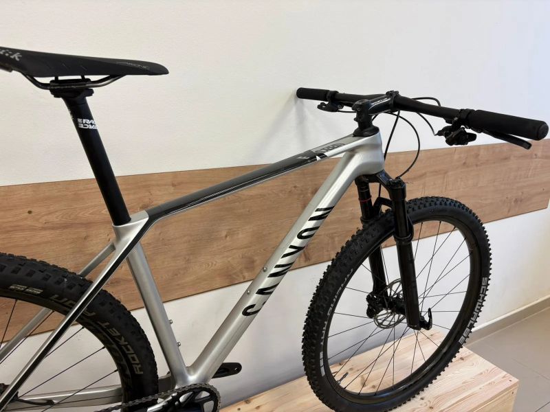 Canyon Exceed cf7 - karbonová kola Reynolds