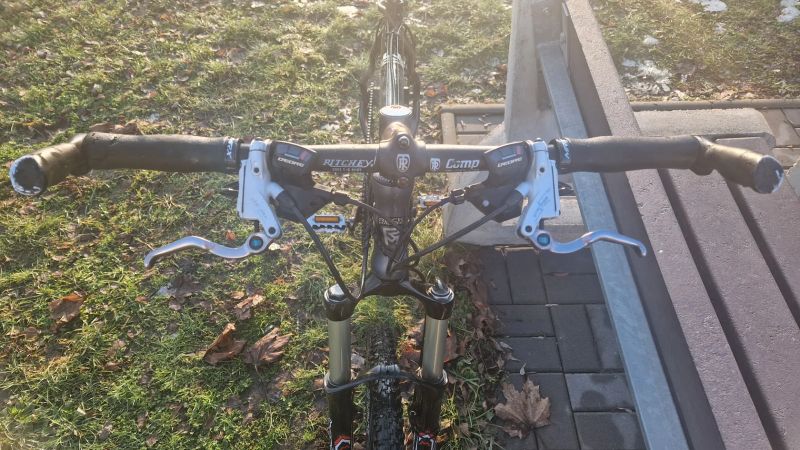 Rock Machine Torrent 26"