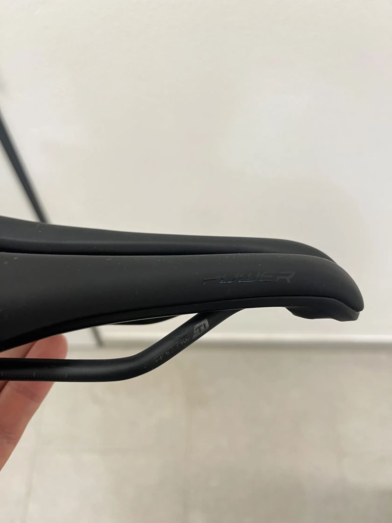 Sedla - specialized, Bontrager, Author