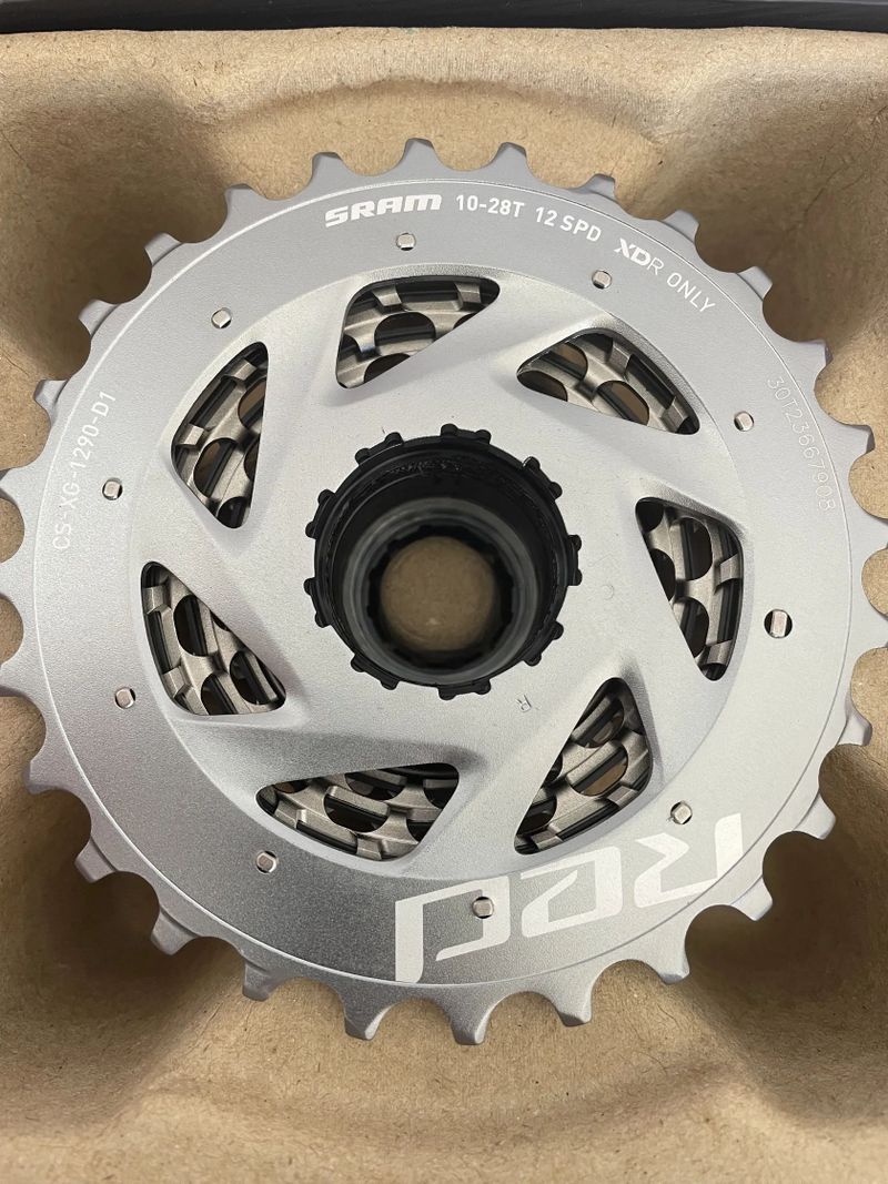 Nová kazeta SRAM XG-1290 D1 10-28z.