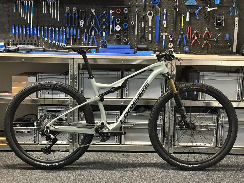 Závodní Lapierre XR, Sram Eagle 90 Transmission, Fox Kashima, vel. L