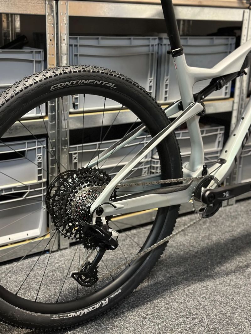 Závodní Lapierre XR, Sram Eagle 90 Transmission, Fox Kashima, vel. L