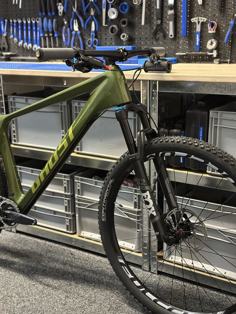 Závodní XC MTB Ghost Lector, Sram GX Eagle, Fox, vel. XL