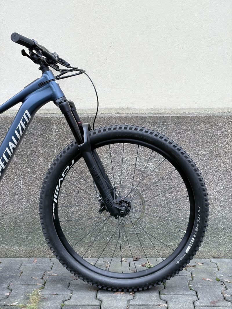 REZERVOVÁNO Specialized Turbo Levo 29", vel. L
