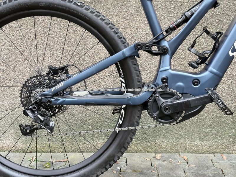 REZERVOVÁNO Specialized Turbo Levo 29", vel. L