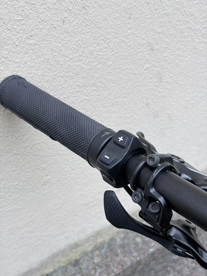 REZERVOVÁNO Specialized Turbo Levo 29", vel. L