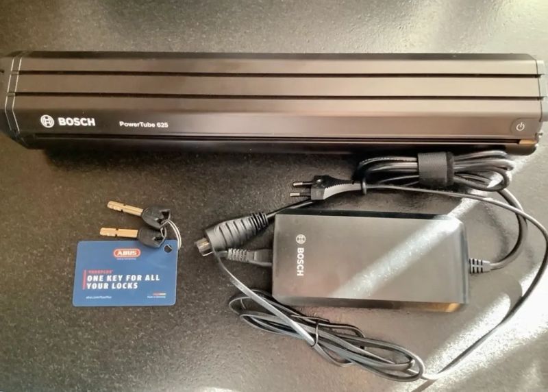 Cube Stereo Hybrid Pro 120