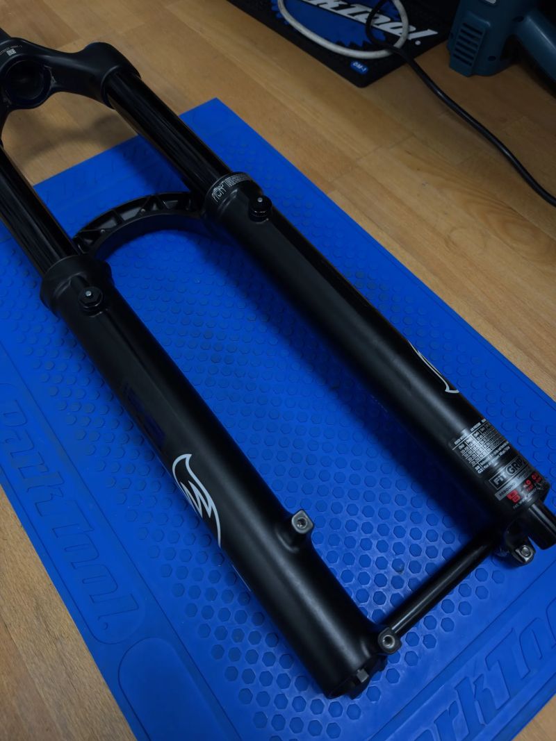 Fox 39 Performance Elite Grip2 