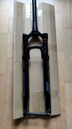 Nová 29" vidlice Rockshox SID SL Ultimate 15x110 boost (1326g)