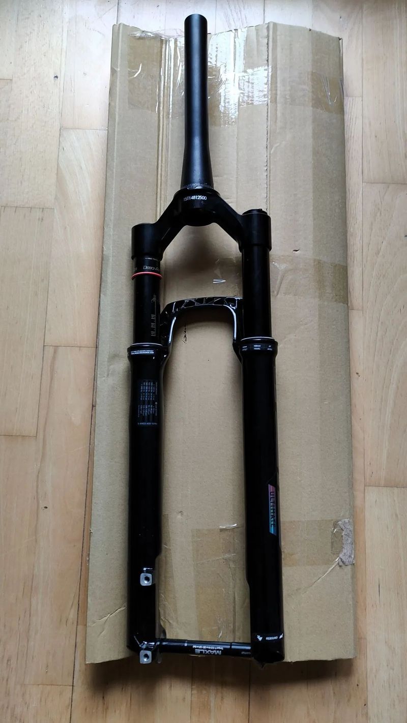 Nová 29" vidlice Rockshox SID SL Ultimate 15x110 boost (1326g)