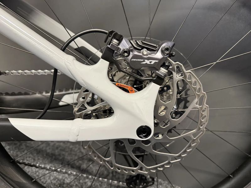 GIANT Reign E+ 1 750Wh vel. L NOVÉ PC. 168TIS. FOX 38