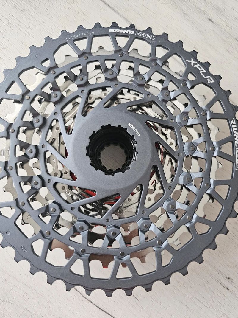 Kazeta Sram Rival E1 XG-1351 XPLR kazeta 10-46 - NOVÁ