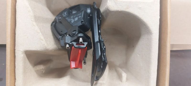 Přehazovačka Sram Apex XPLR AXS - bez baterie 3500,--