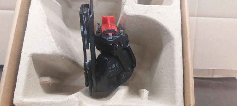 Přehazovačka Sram Apex XPLR AXS - bez baterie 3500,--