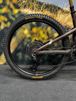 Newmen Beskar 30 Light 29" zadní kolo, 12x148 mm, 