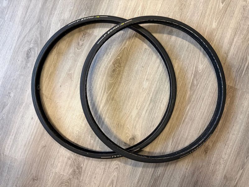 2x Silniční plášť pirelli P-Zero Race TLR RS, 28mm