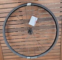 DT SWISS G1800 Spline DB 25 Ratchet LN18 - zapletená kola pro gravel biky - NOVÁ