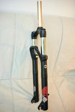 Odpružená vidlice ROCK SHOX XC32 TK SoloAir 100 29 Disc, uzamykatelná