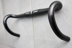 Specialized silniční řídítka Expert Alloy 42cm, Nové