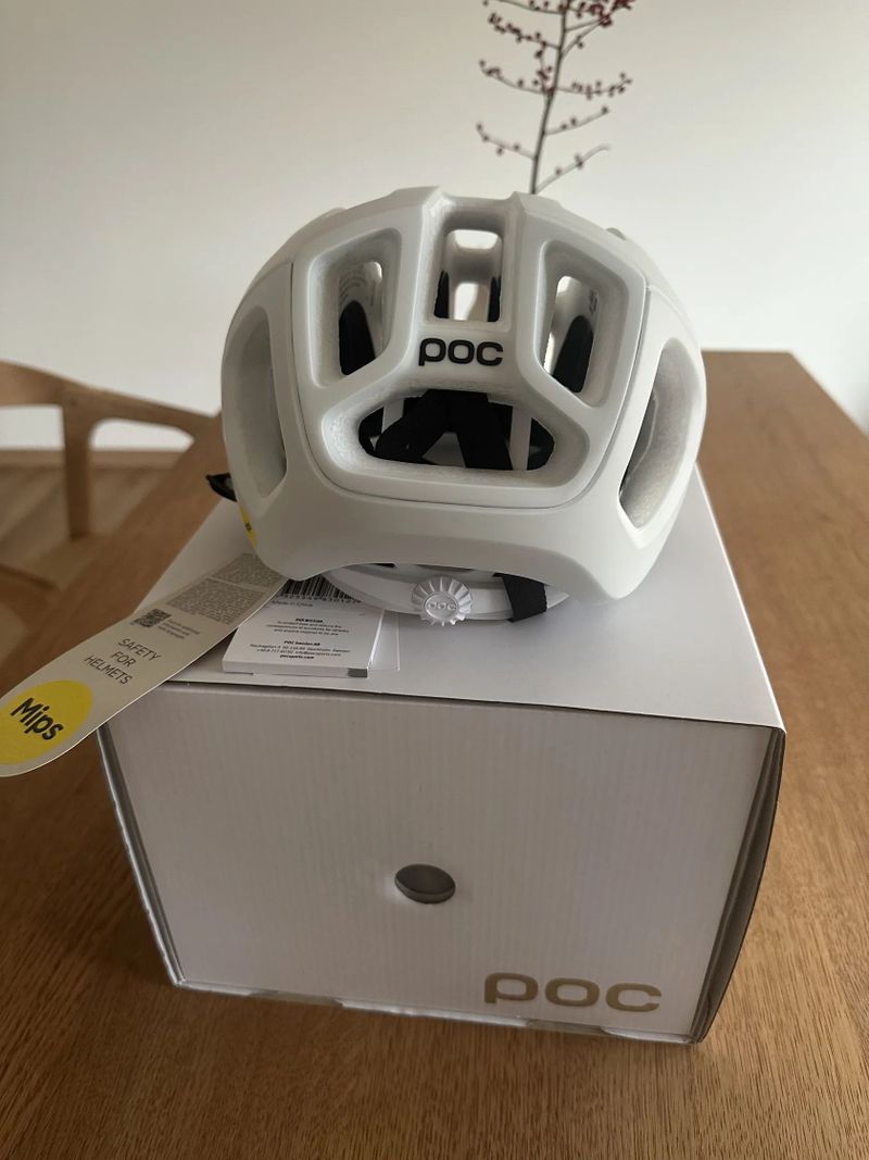 POC Ventral Air MIPS