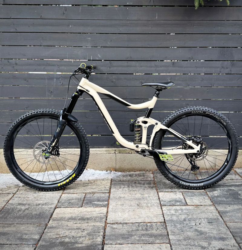 Giant Reign SX1