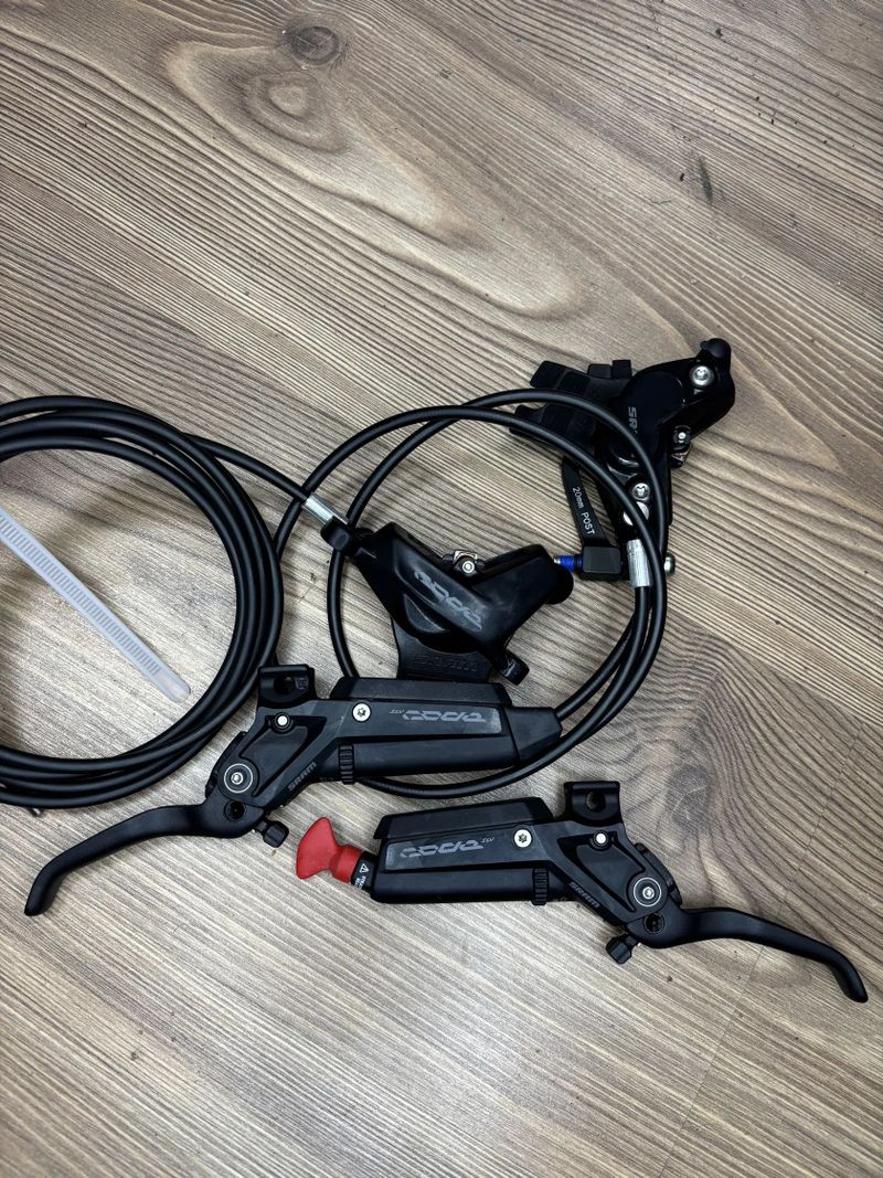 Brzdy SRAM CODE SILVER STEALTH 