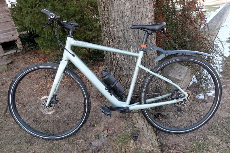 Cannondale Quick NEO SL, velikost M, Mahle přídavná baterie, 450 Wh
