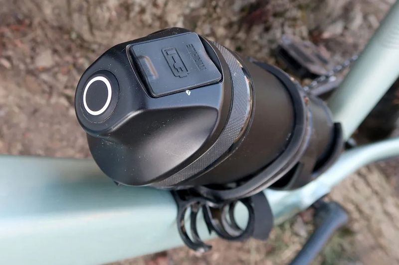 Cannondale Quick NEO SL, velikost M, Mahle přídavná baterie, 450 Wh