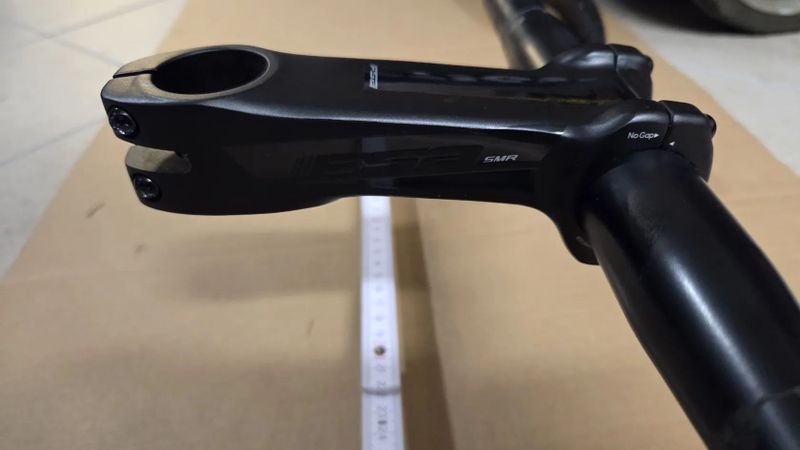 Prodám představec FSA SMR 110mm a řidítka Ritchey WCS 44cm