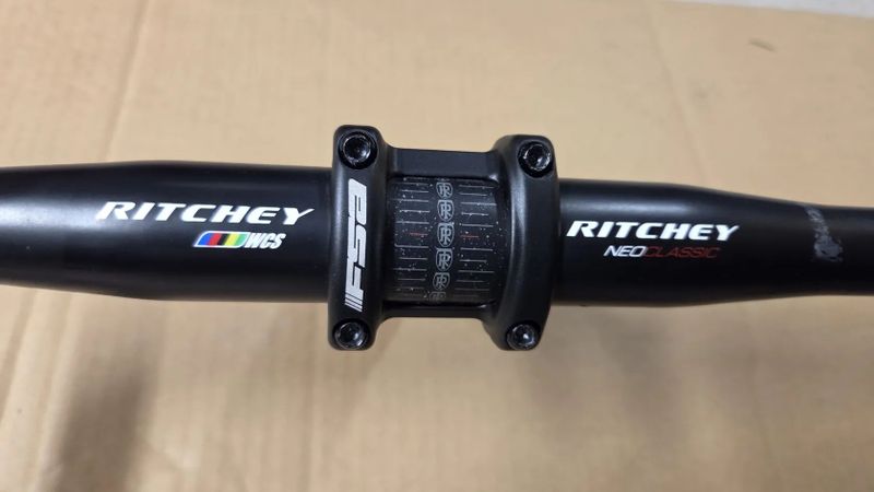 Prodám představec FSA SMR 110mm a řidítka Ritchey WCS 44cm