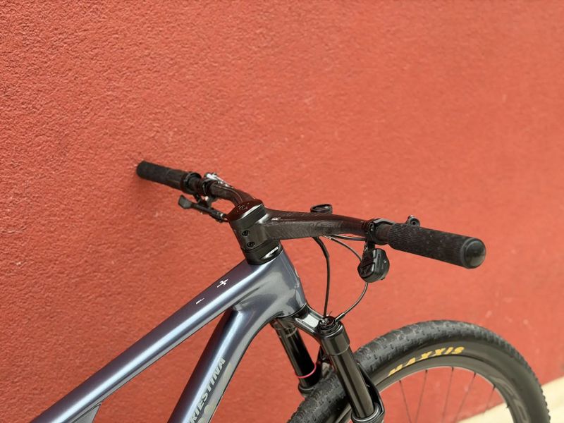 Wilier Urta Max SL/ AXS/ karb.kola/ KFX Kokpit