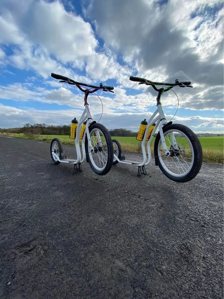 Terénní koloběžka Yedoo Mezeq (RunRun) s nadstandardní výbavou