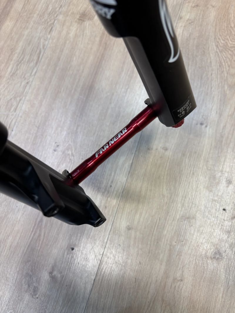 FOX Factory 32 Step Cast - Kashima Kort zdvih 100 mm - mírně jetá - délka sloupku 19,5 cm