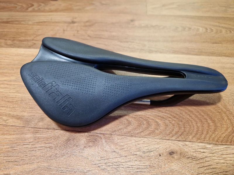 Prodám sedlo Selle Italia MODEL X