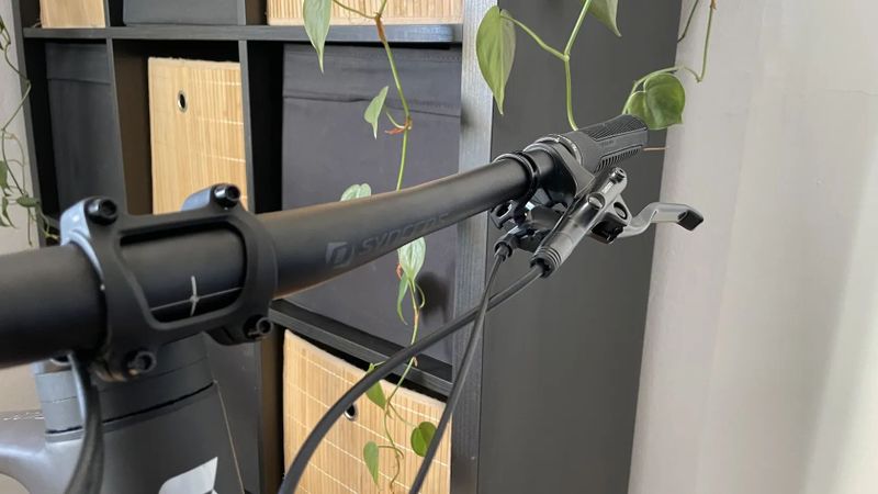 Scott Scale 940 carbon Black / vel.M / zánovní