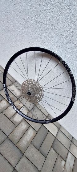 Nové zadni kolo 29" Newmen/DT Swiss 1900