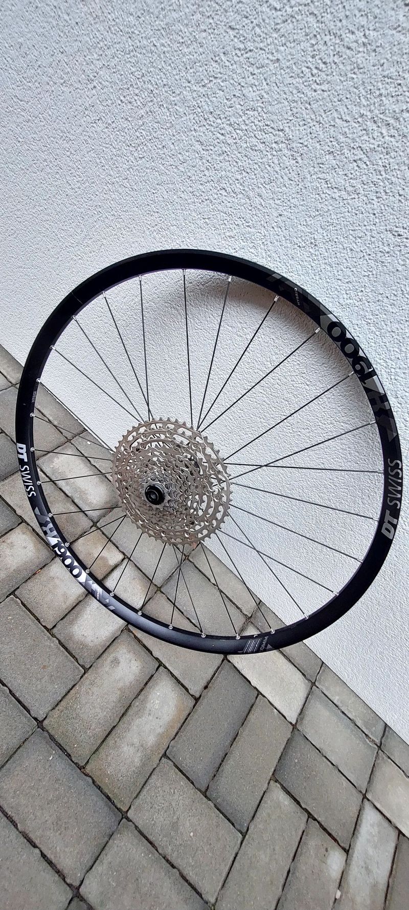 Nové zadni kolo 29" Newmen/DT Swiss 1900