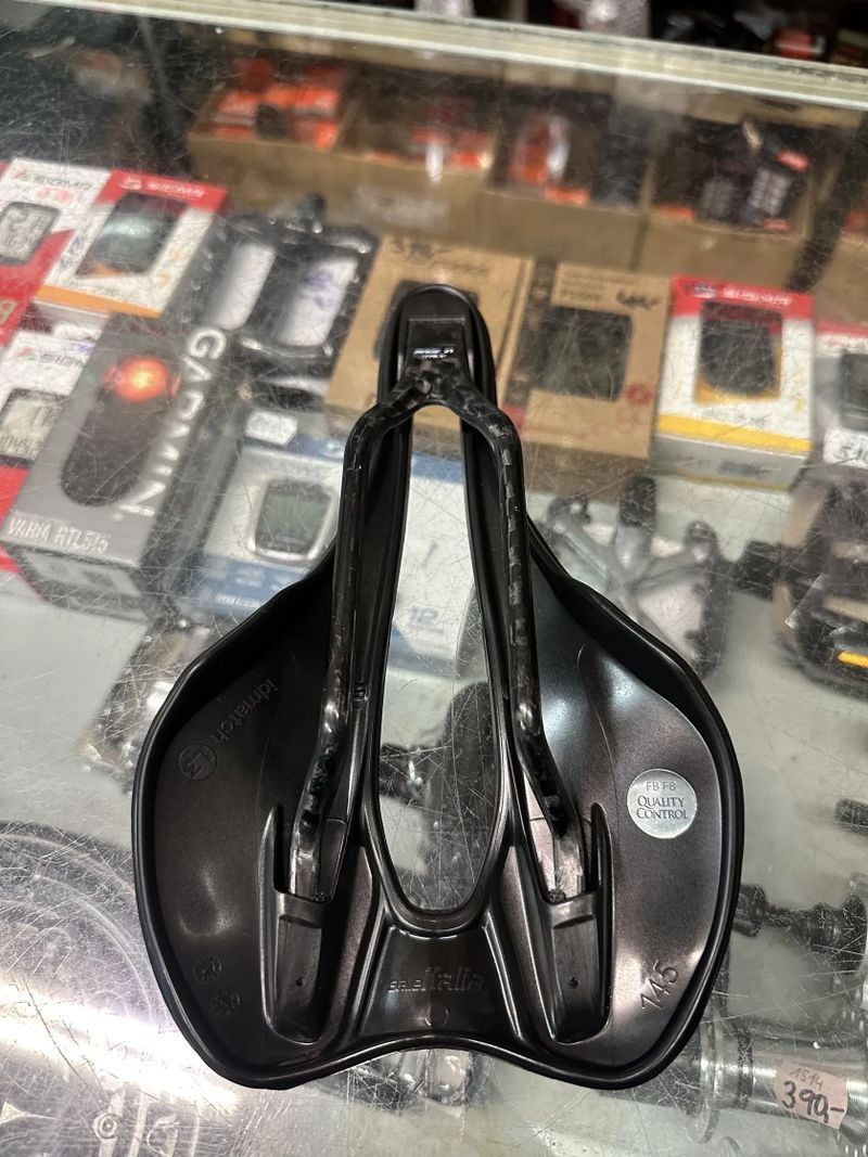 Sedlo SELLE ITALIA SLR Boost SuperFlow Carbon L3