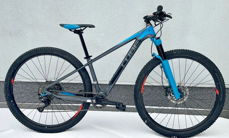 Karbonové horské kolo Cube Reaction CMPT 29 , S (15)