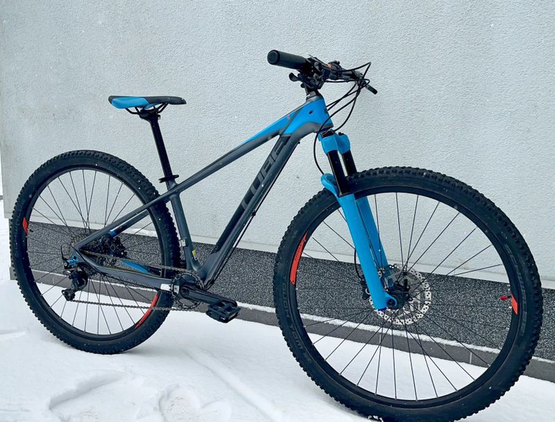 Karbonové horské kolo Cube Reaction CMPT 29 , S (15)