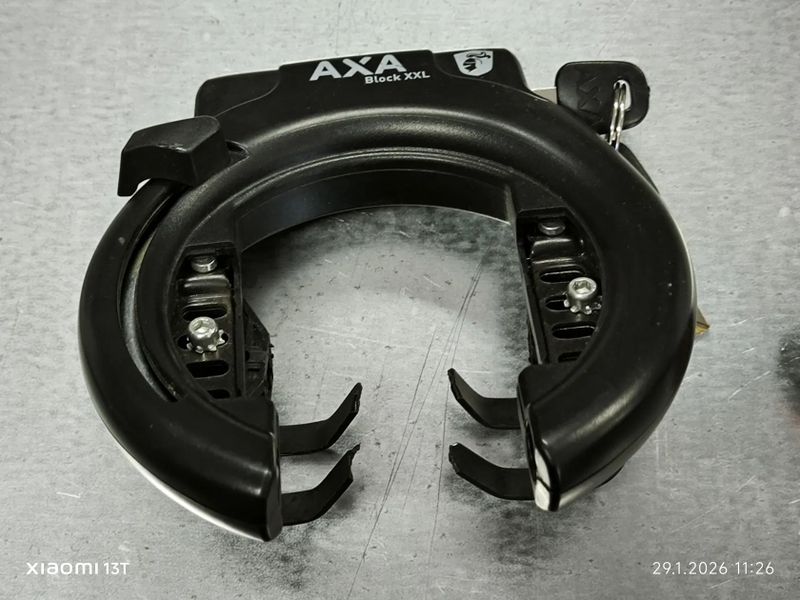 Zámek AXA podkova xxl